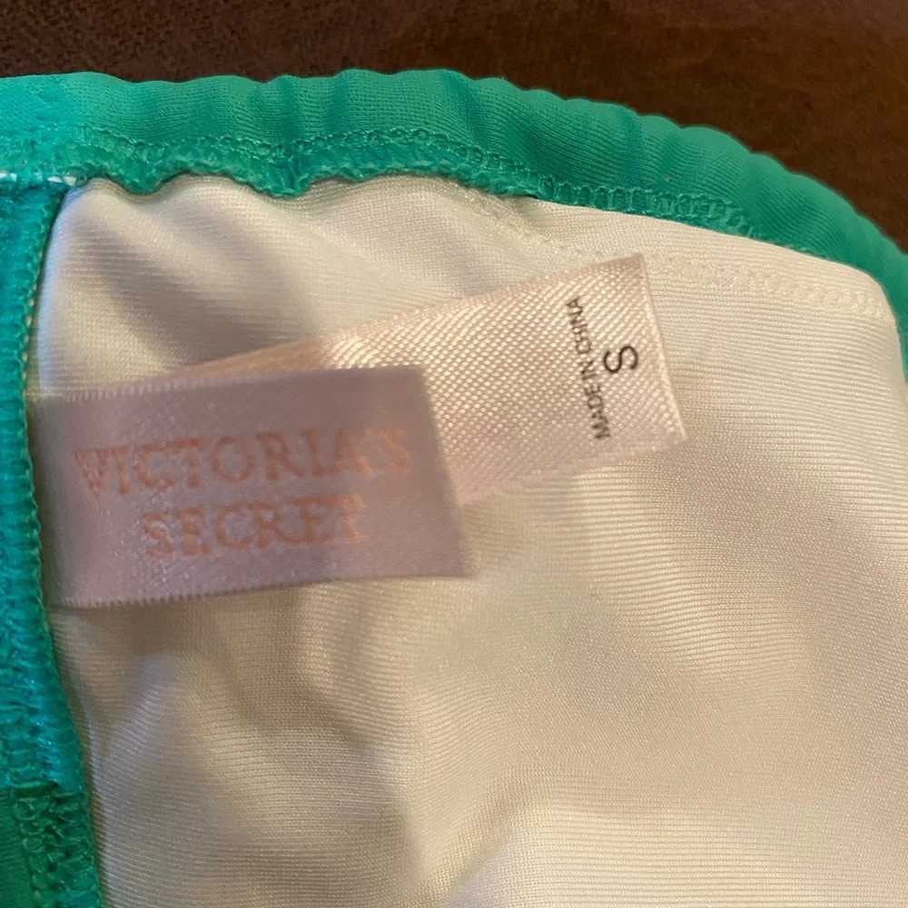 Victoria's Secret Black & Teal Triangle Bikini Set with Gold Ring - Picture 2 of 2